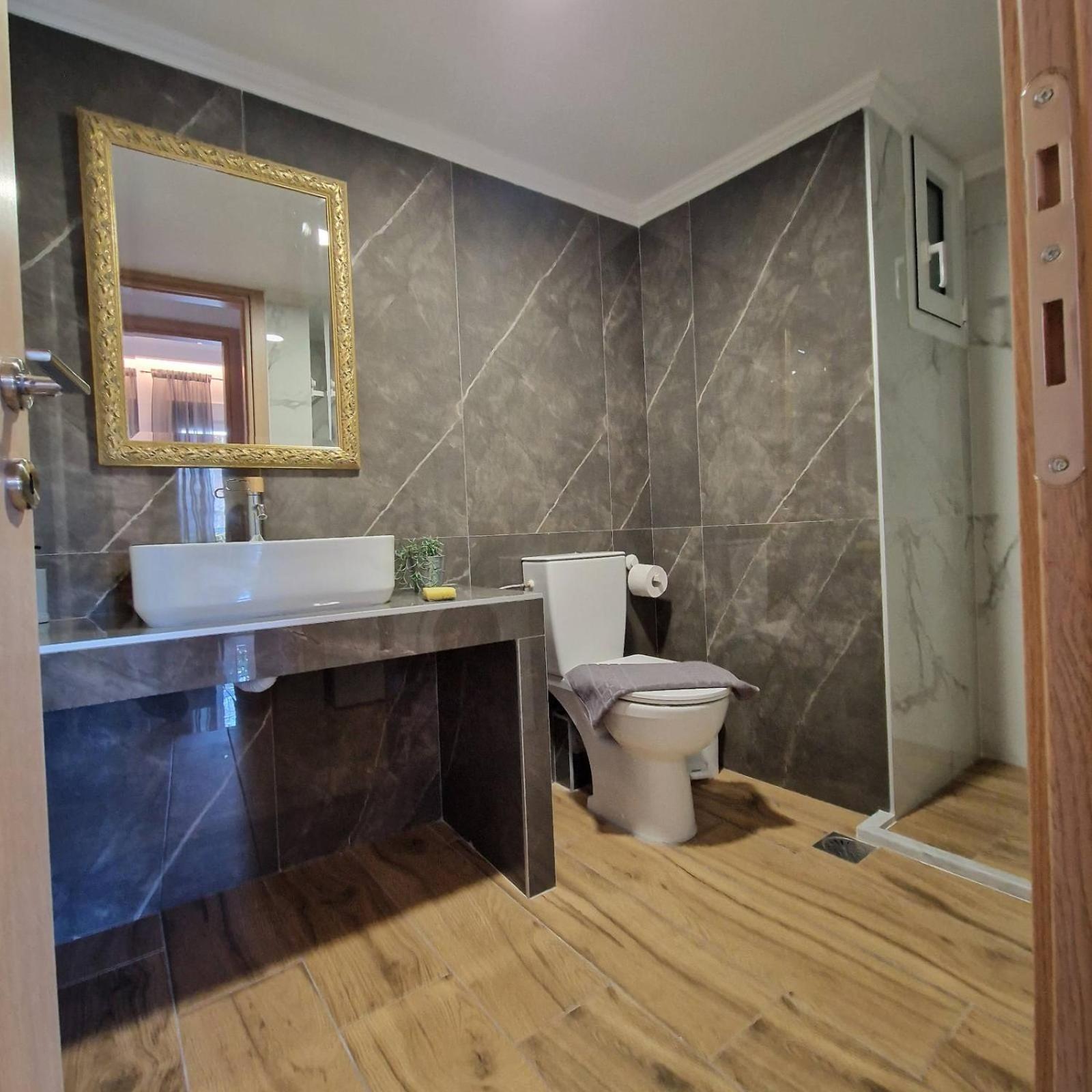 N&S Apartment B إذيسا المظهر الخارجي الصورة