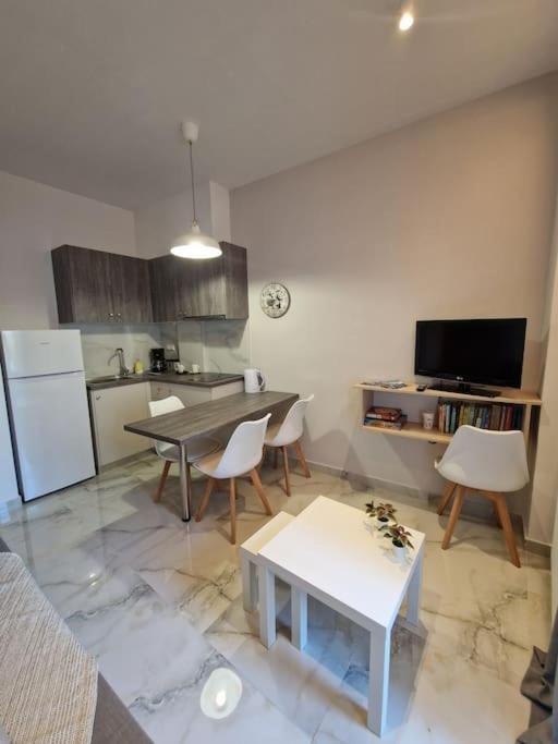 N&S Apartment B إذيسا المظهر الخارجي الصورة