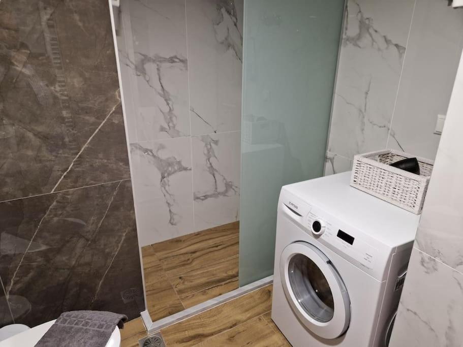 N&S Apartment B إذيسا المظهر الخارجي الصورة
